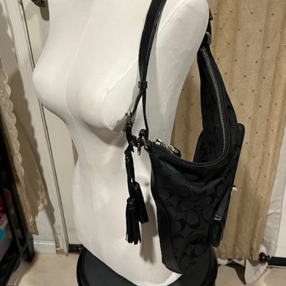 Coach Signature Cs Black Canvas Hobo Shoulder Zip Bag w/Turn Lock EUC - Picture 14 of 16